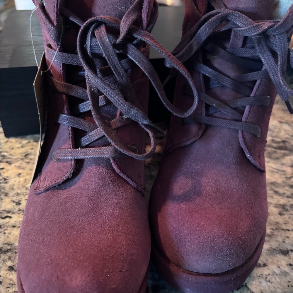 BearPaw Women's Deep Burgundy Lace-Up Boots
